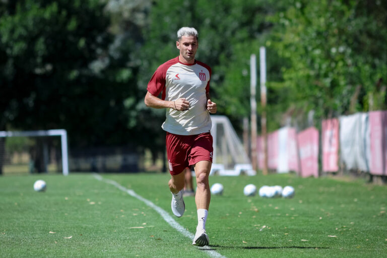 Lucas Alario ya se puso la pilcha albirroja