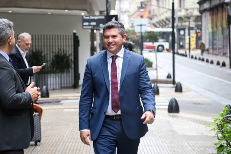 Orrego mandó a sus legisladores a pedir informes por denuncias contra el gobierno de Uñac