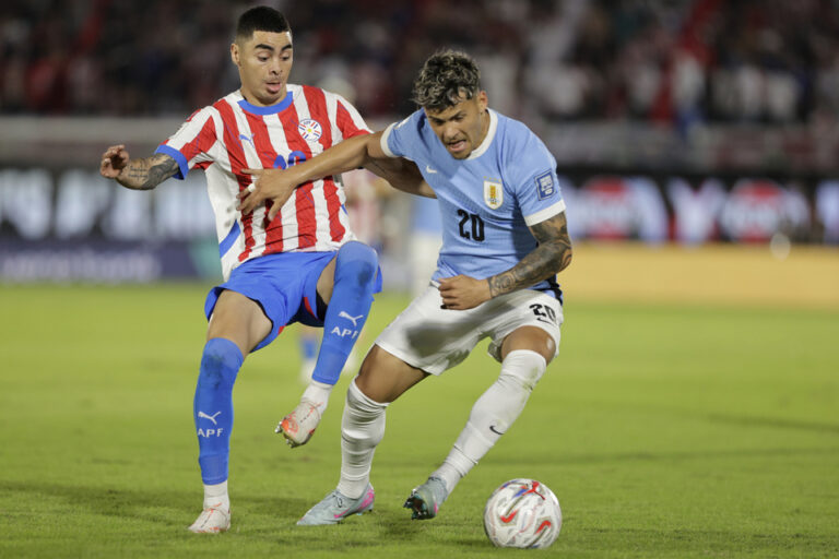 Eliminatorias: Paraguay venció 2 a 0 a Uruguay en el Defensores del Chaco