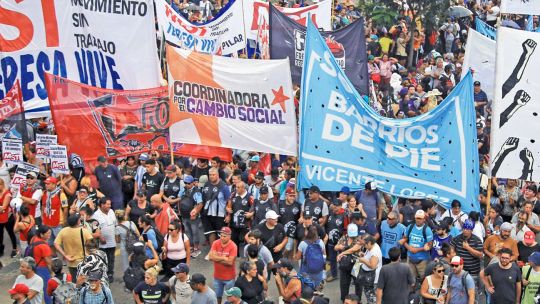 Cuatro organizaciones piqueteras movilizarán contra Milei el martes