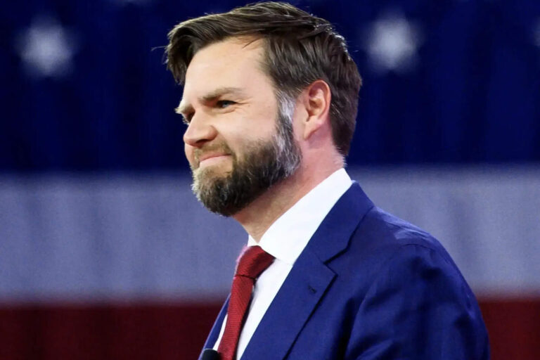 JD Vance opinó sobre el cruce de Trump y Musk en vivo en un podcast
