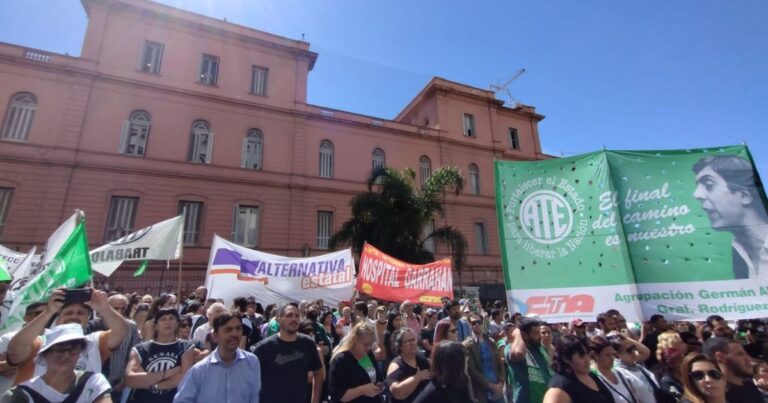 Día del Trabajador del Estado. A quién ataca el gobierno?