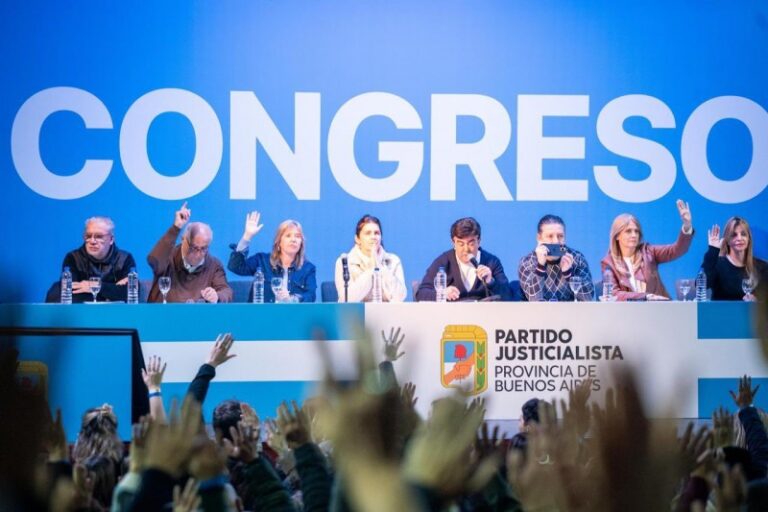 El PJ bonaerense eligió delegados para la conformación de un frente peronista