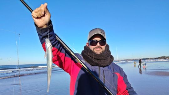 Tiempo de receso: momento de pejerreyes en la costa