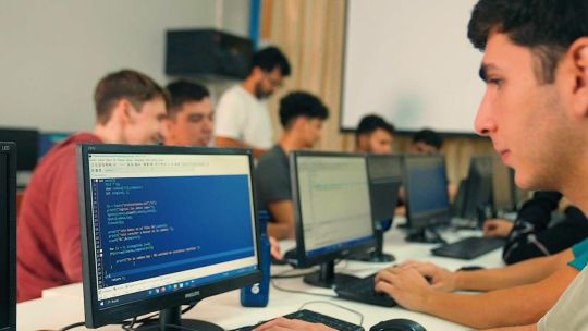 Universidades frente al espejo digital: estamos preparados para la transformación digital?