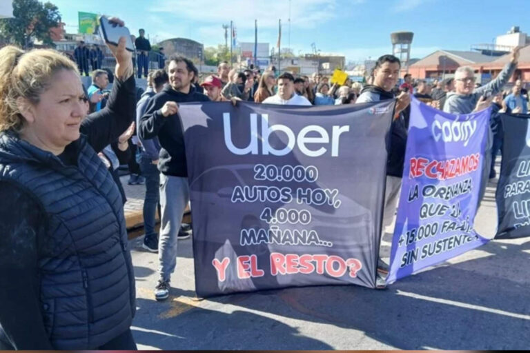 Reculó Passerini: vuelve a comisiones el proyecto para regular Uber en Córdoba