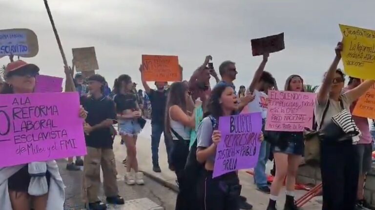 Tensión en Mar del Plata por la visita de Patricia Bullrich: «Nefasta, vos sí que sos la casta»