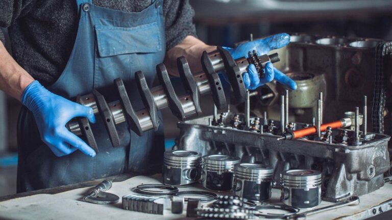 La industria santafesina se derrumbó casi 10% anual en el cierre de 2025